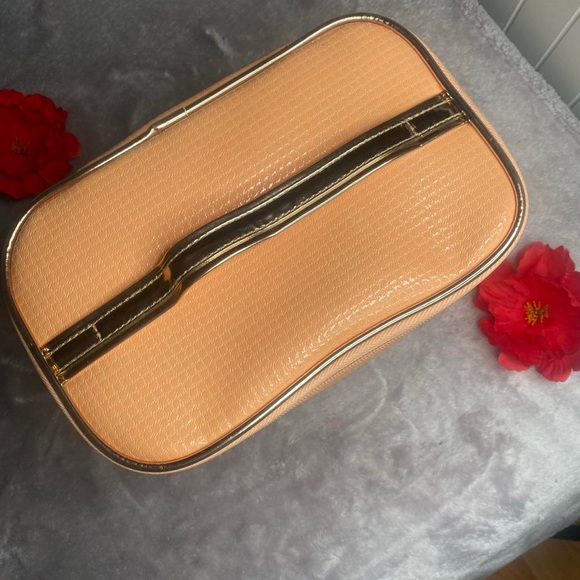 β€οΈβπ₯2/15β€οΈβπ₯ bag - Picture 2 of 4